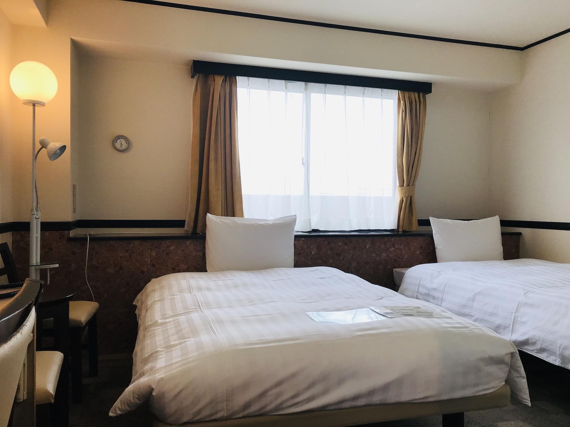 Toyoko Inn Tokyo Tozai-Sen Nishi-Kasai Luaran gambar